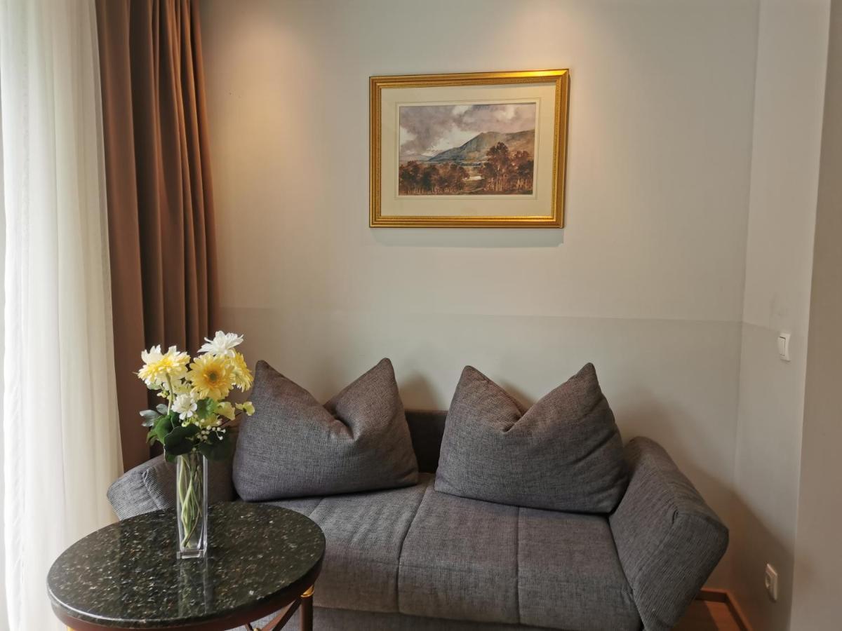 Schloss Kurhotel Штробль Экстерьер фото